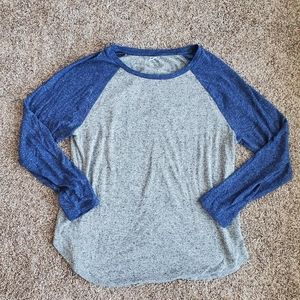 Old Navy Long Sleeve Tee